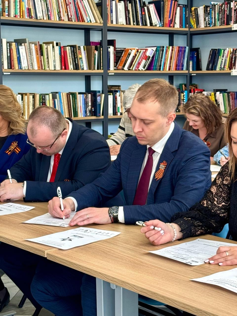 Знать, чтобы помнить. Диктант Победы написали в Библиотеках Петроградской стороны