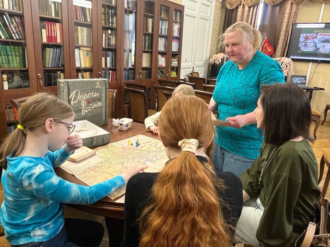 Семейная настольная игра «Дороги войны. Путь военкора 1941-1945»