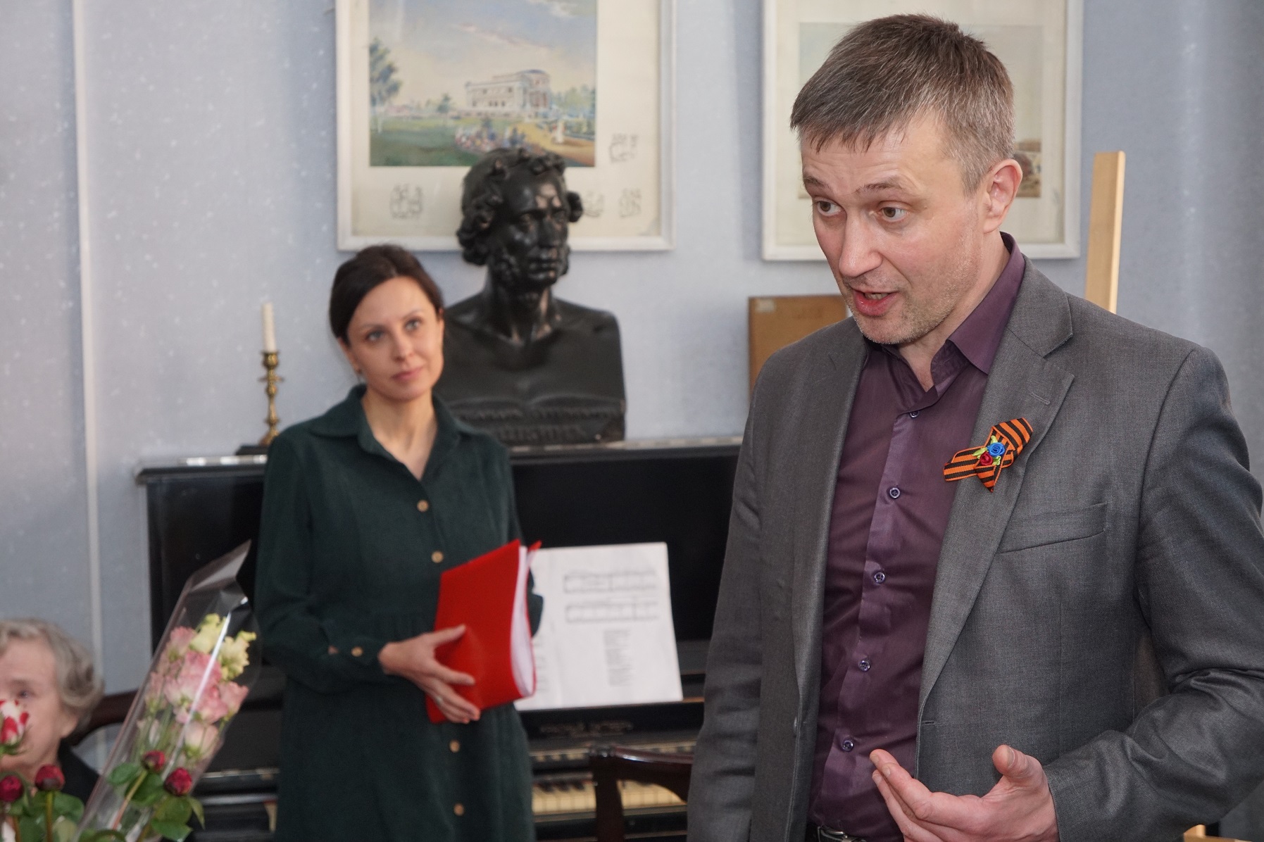 Жительницу блокадного Ленинграда чествовали в библиотеке имени А.С.Пушкина