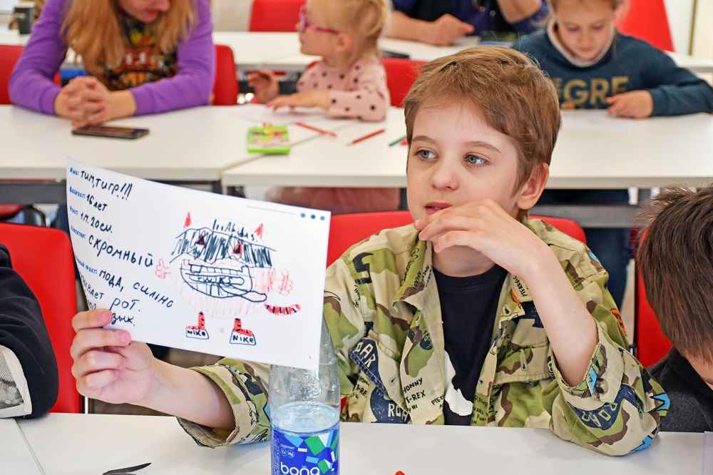 В Библиотеке имени В.И. Ленина прошел яркий праздник «Под фанерным солнцем»