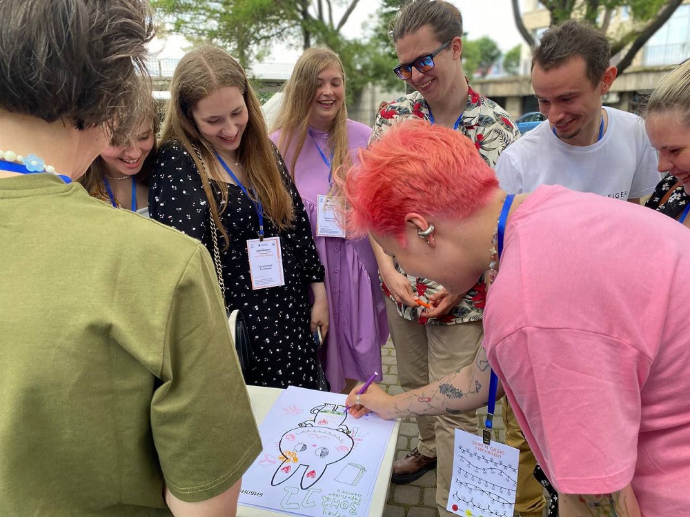 Завершился летний лагерь для перспективных библиотекарей Петербурга «Библиокемп-2025»