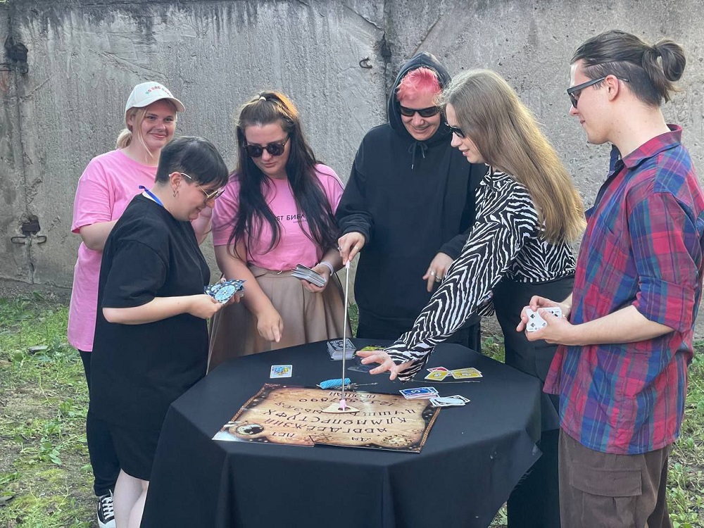 Завершился летний лагерь для перспективных библиотекарей Петербурга «Библиокемп-2025»