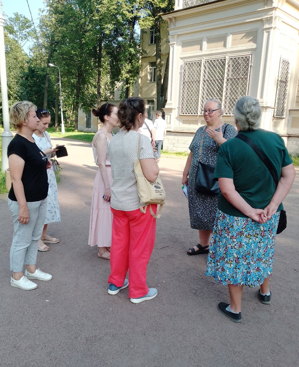 Специалисты библиотеки рассказывают о достопримечательностях