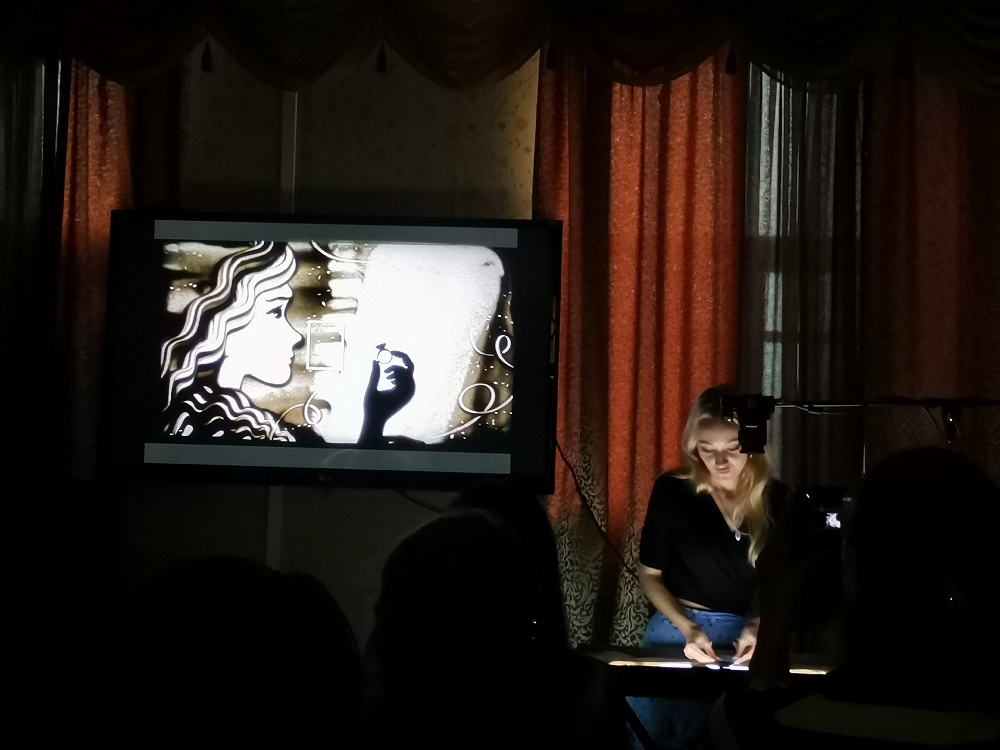 Песочный спектакль