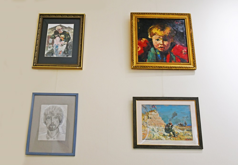 Картина на выставке фронтовой живописи