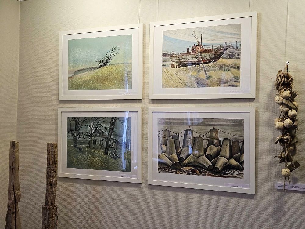 Работы на выставке