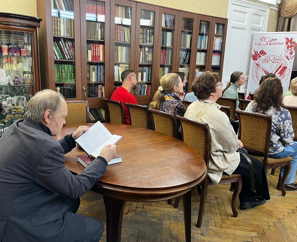 В гостях у библиотеки