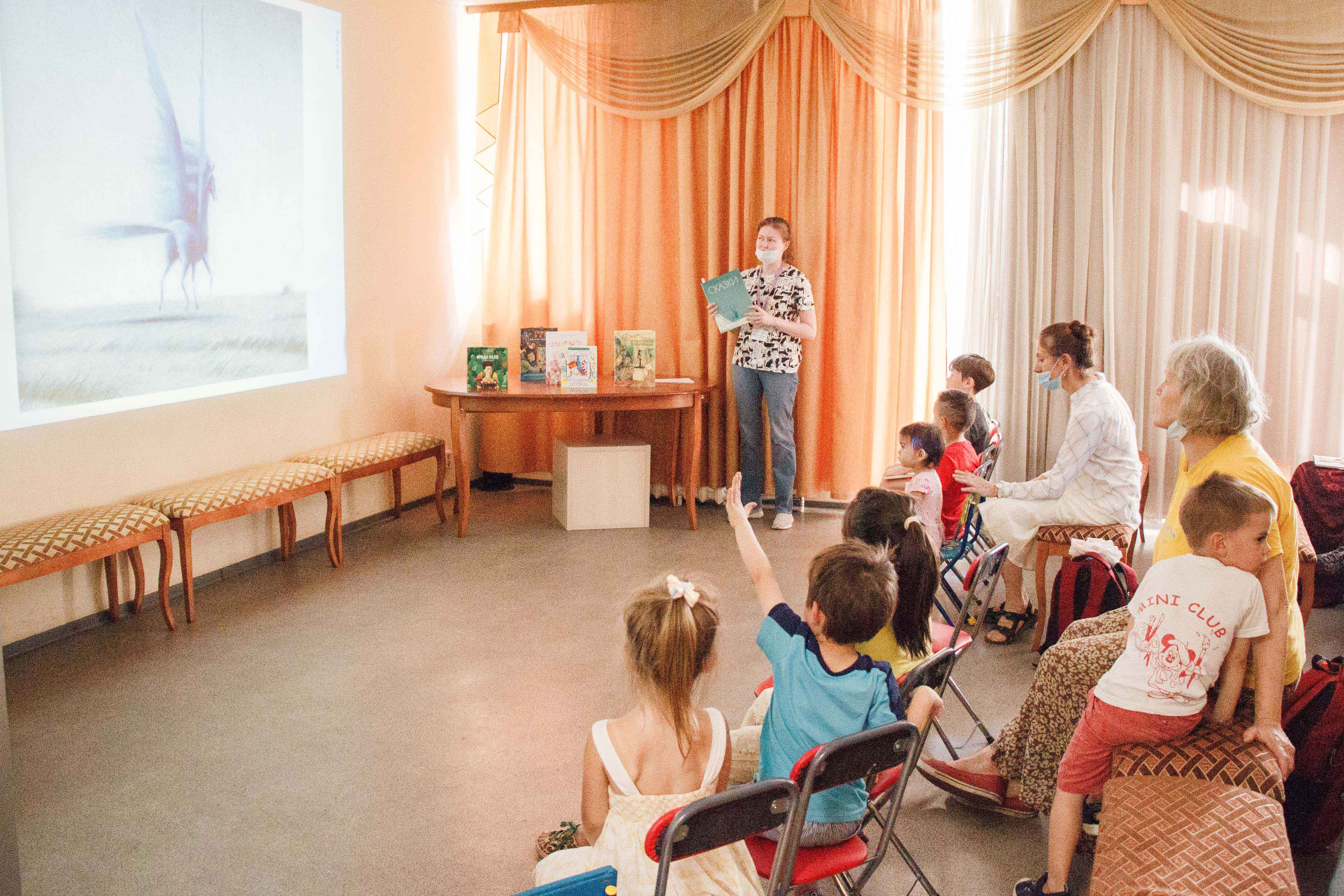 В Центральной районной детской библиотеке Петроградского района читатели придумывали